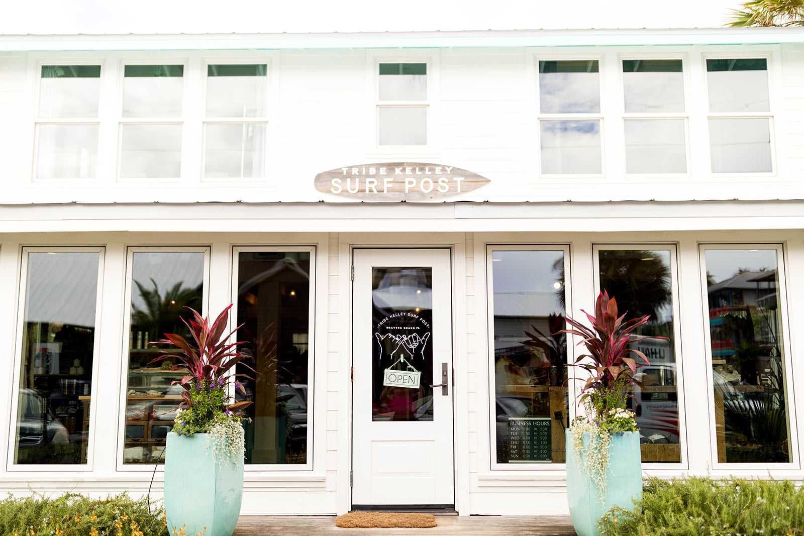 Tribe Kelley Surf Post